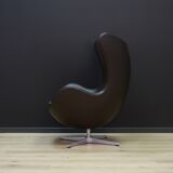 Arne jacobsen armchair the egg danish design
