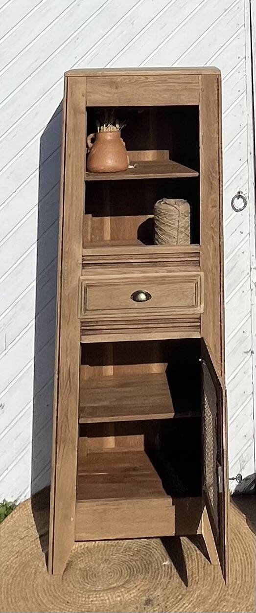 Antique bonnetière in solid raw oak and canework - compass feet