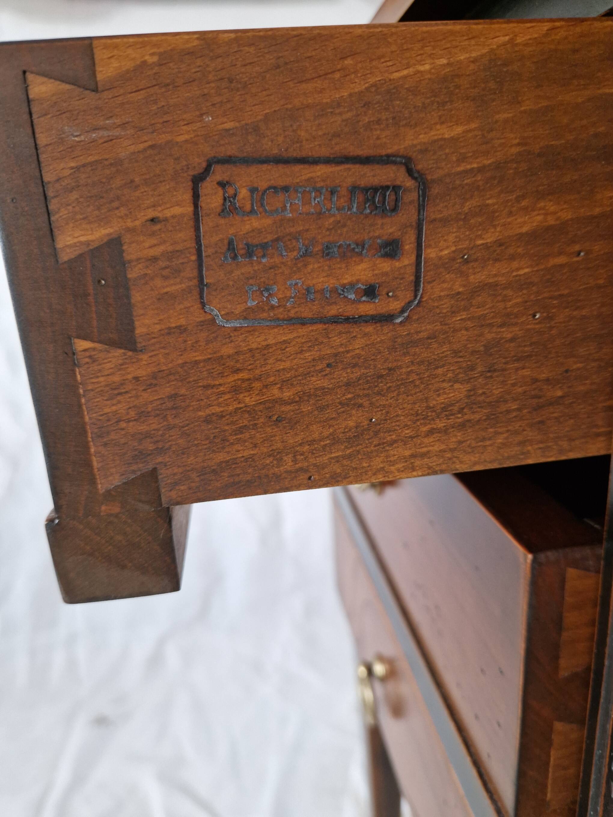 Meuble d’appoint Richelieu en bois – 3 tiroirs – finition bicolore