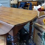 6-legged walnut shutter table