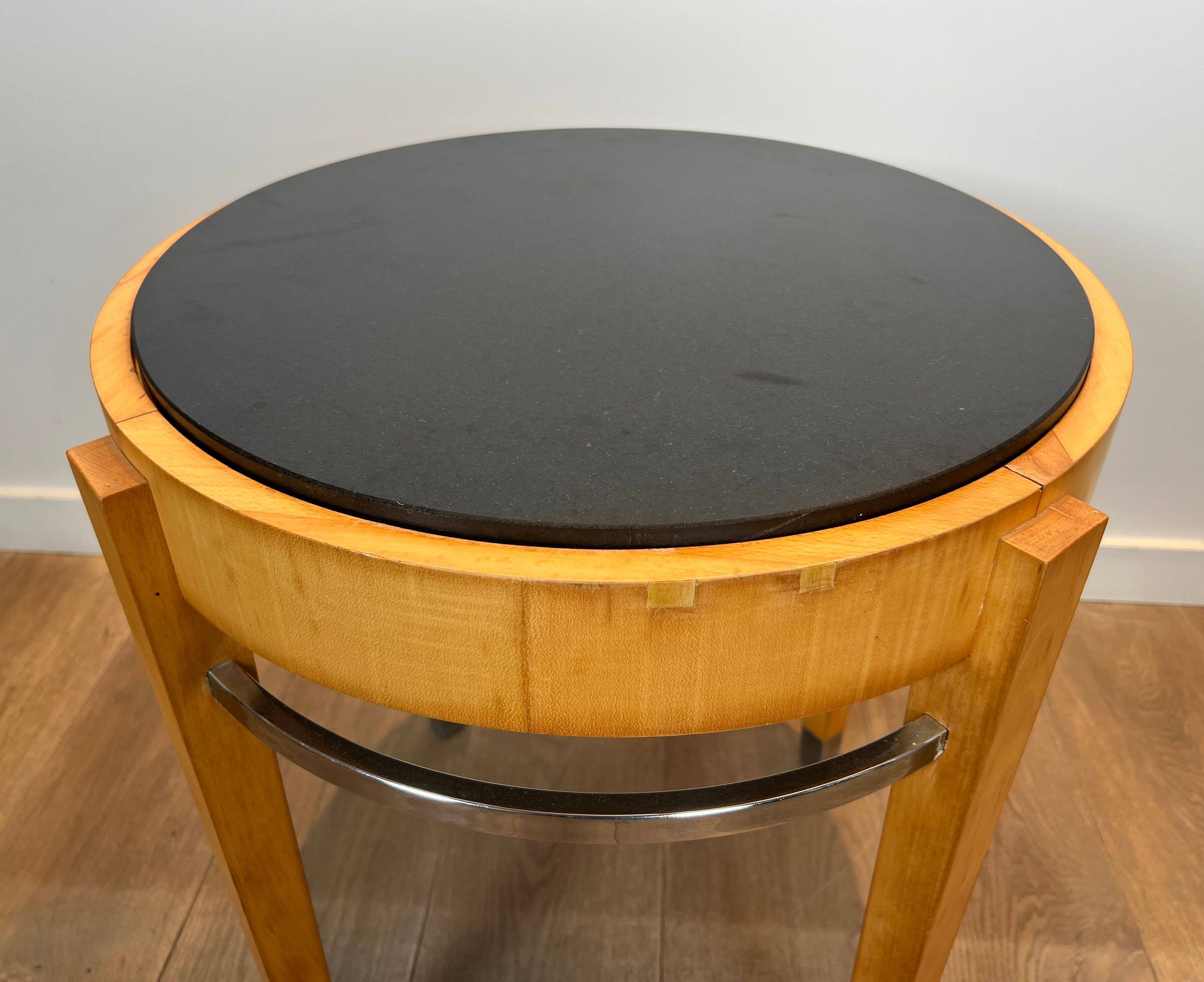 Pedestal table in sycamore veneer, chrome and marble top