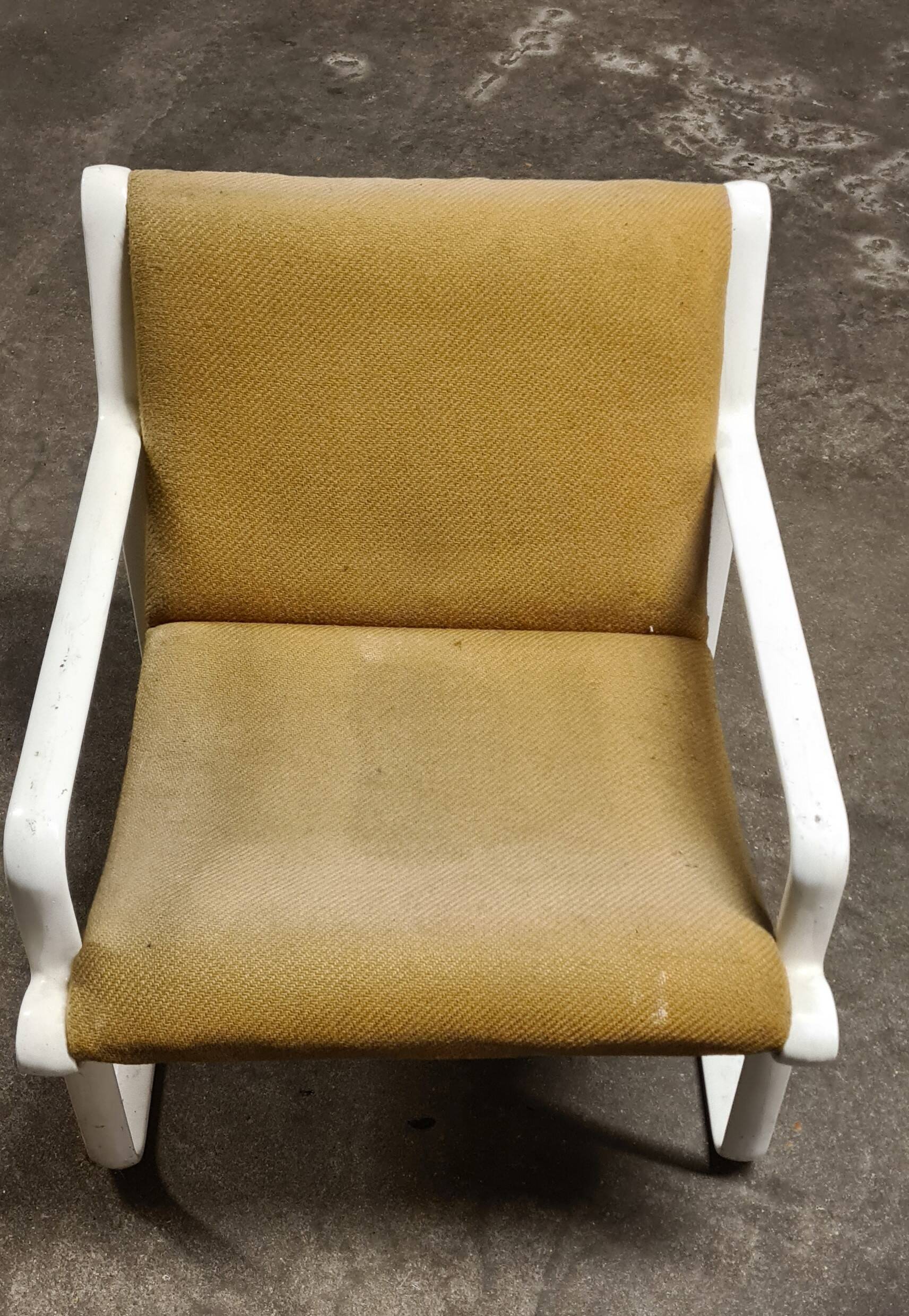 Chairs Hannah and Morrison