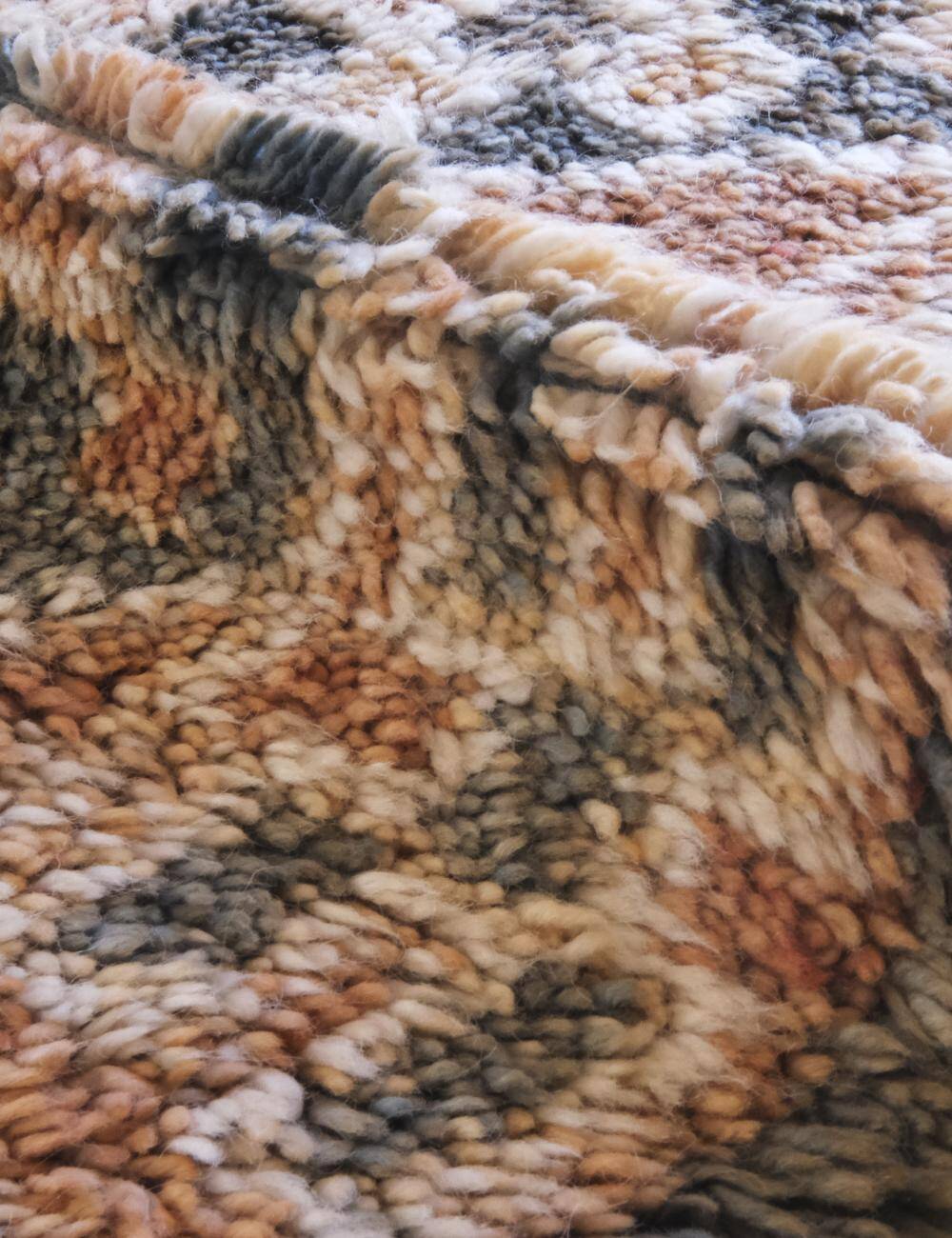 Vintage Collectible Rug - 412 x 205 cm