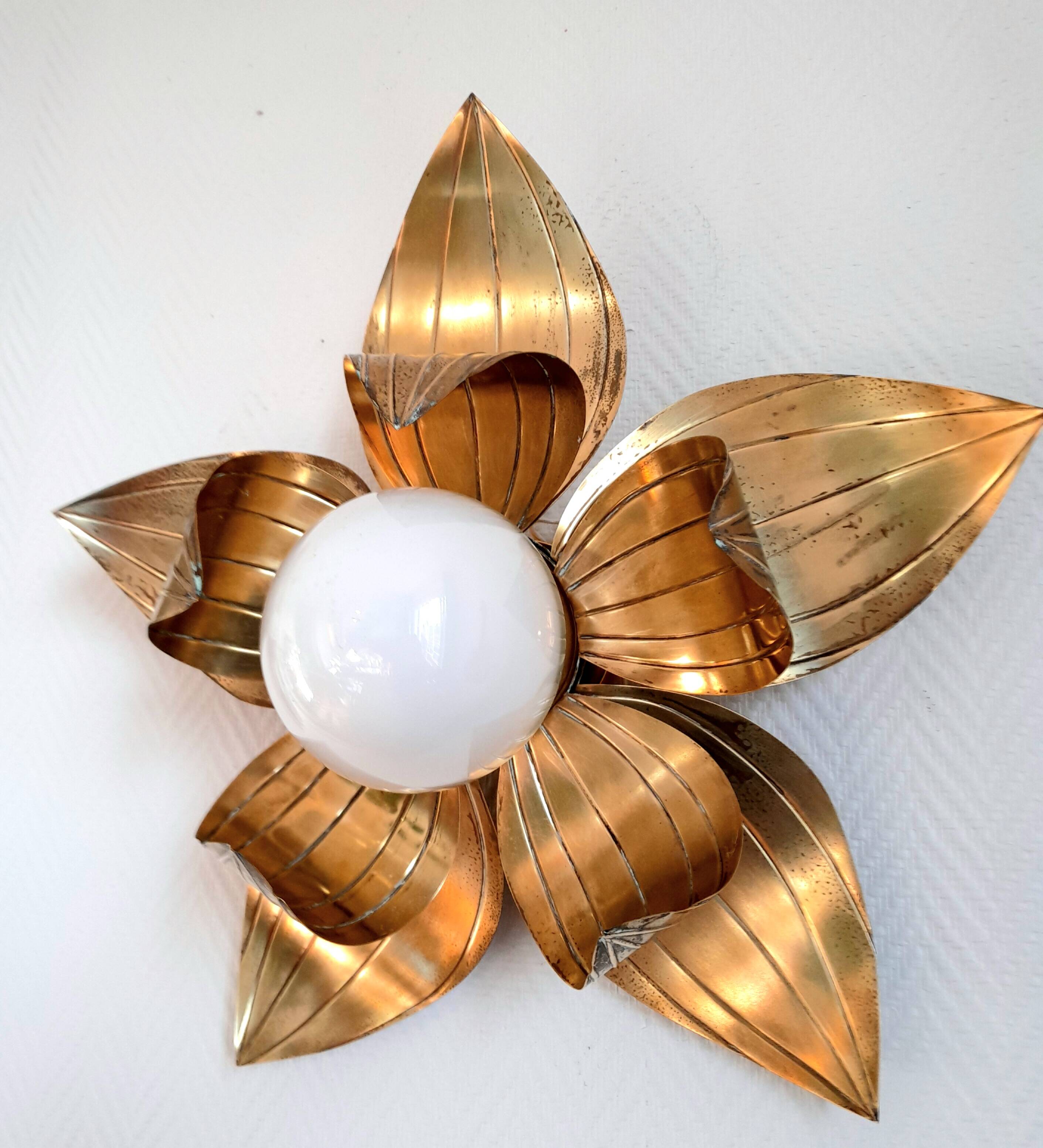 Large brass flower wall light, Jansen style, 1960