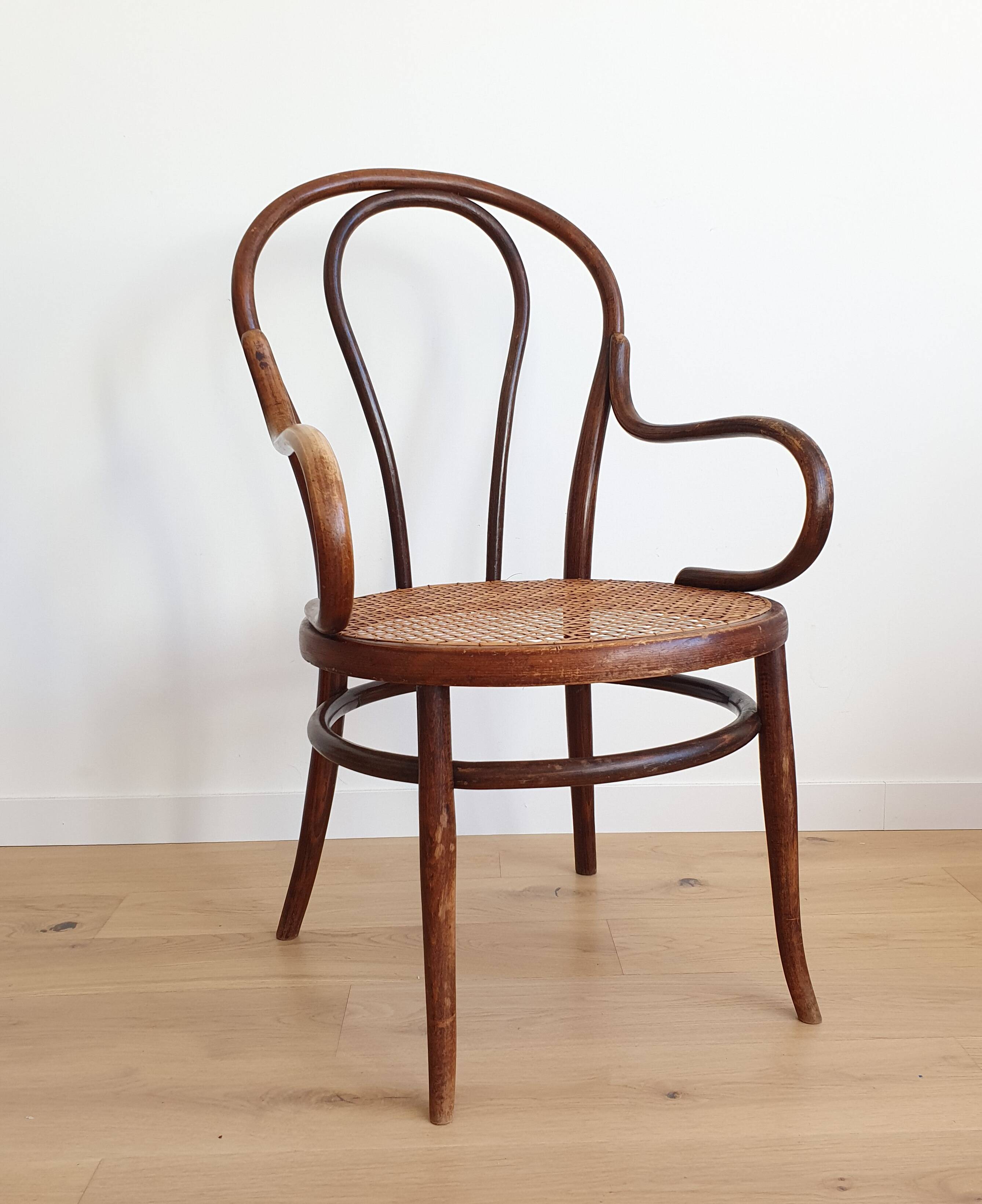 Thonet armchair in curved wood and canework