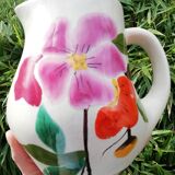 Organic shape pitcher