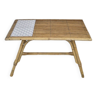 Table basse en rotin