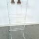 Armoire de rangement en plexiglas sur roulettes