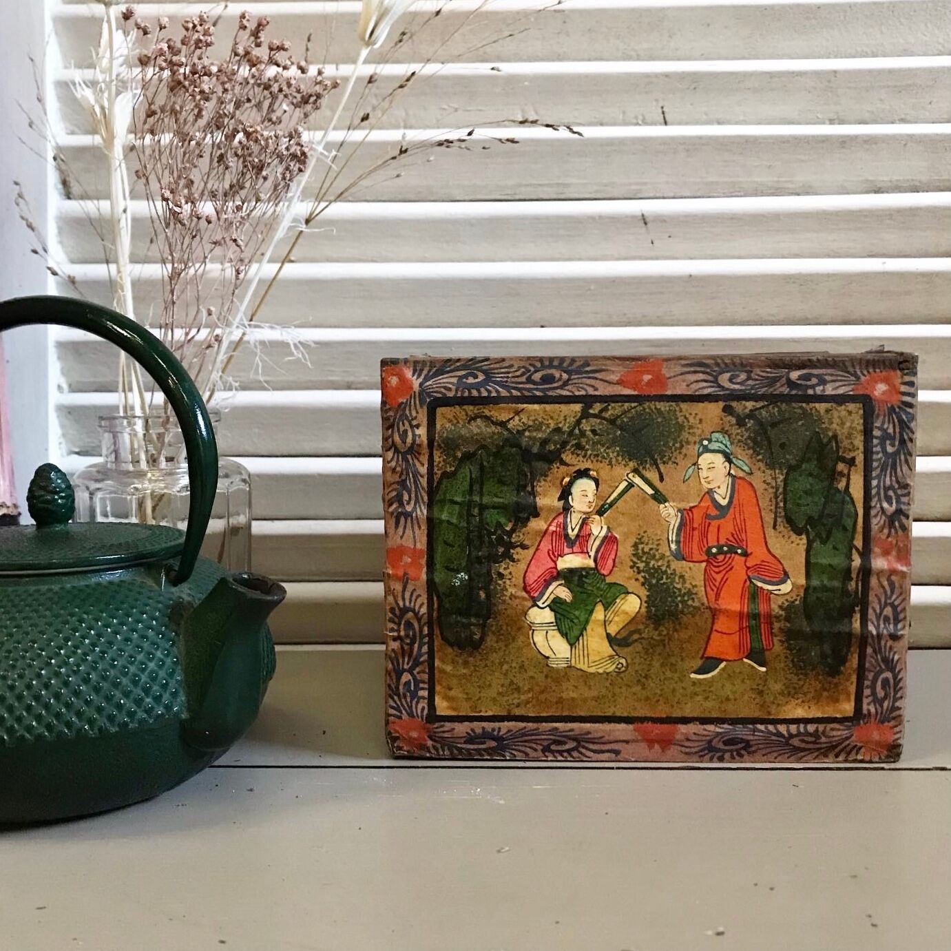 Early 20th century tea box