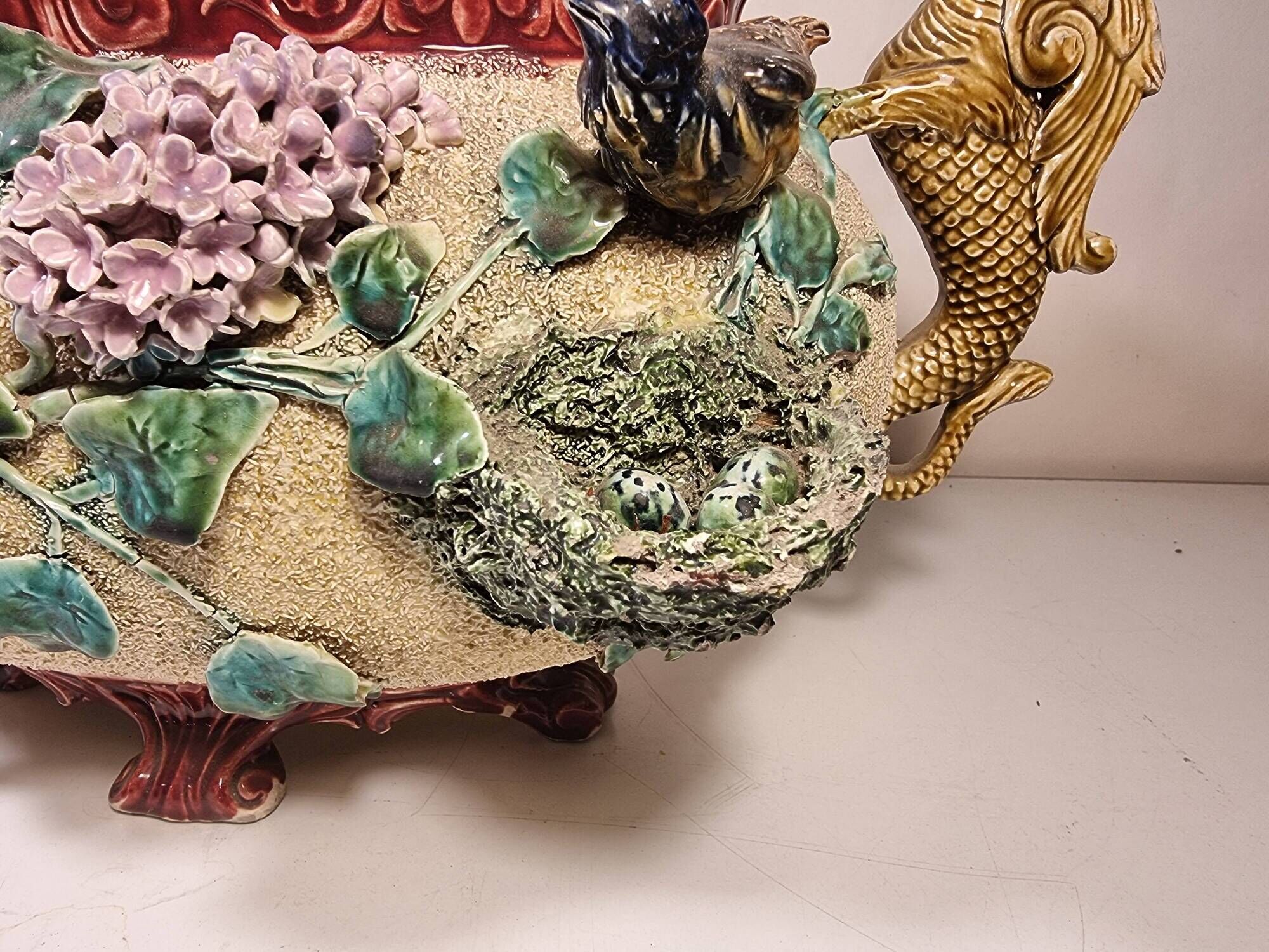 Earthenware cache-pot