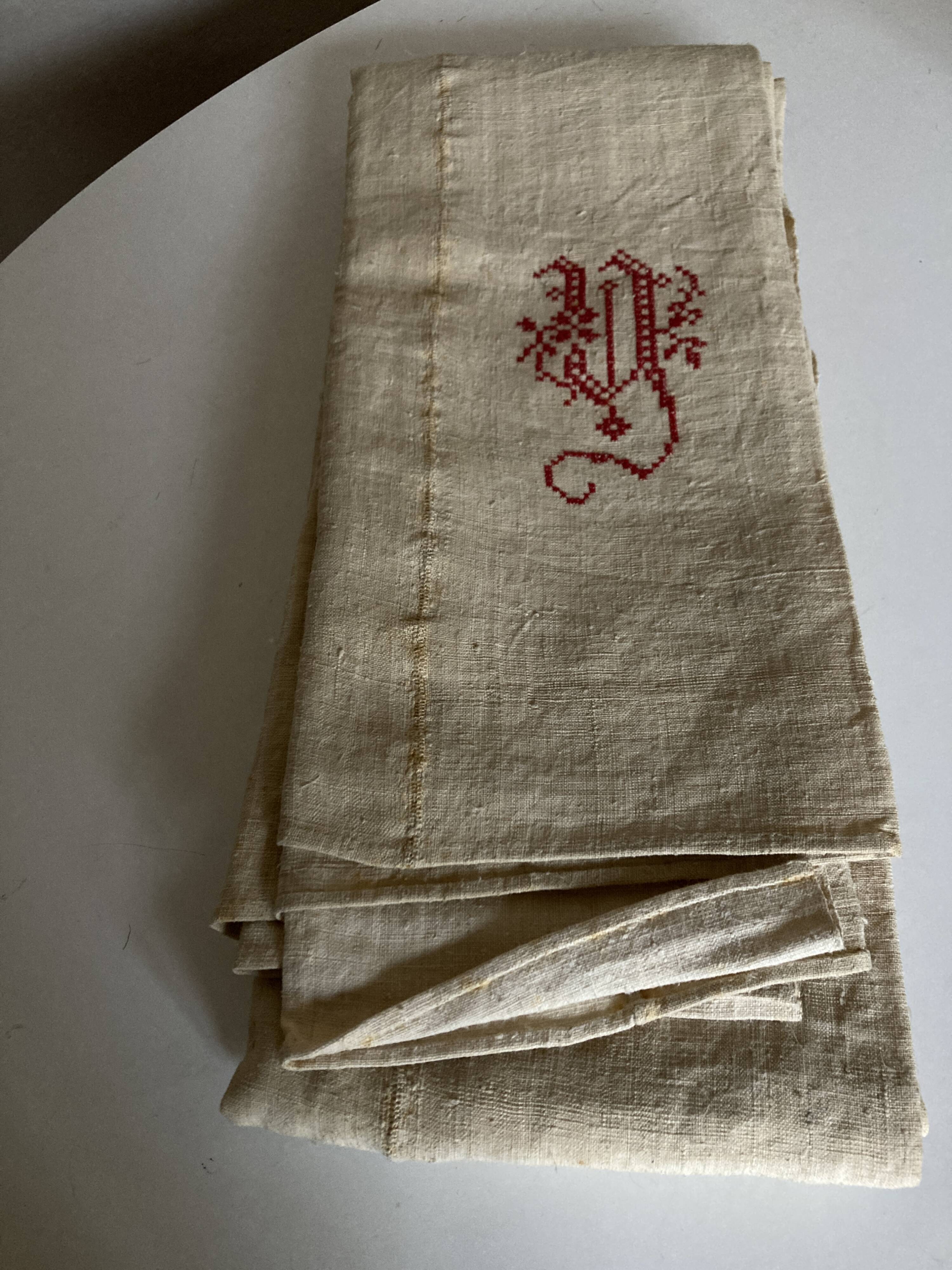 Nappe en toile de chanvre brut 19e brodée XXL