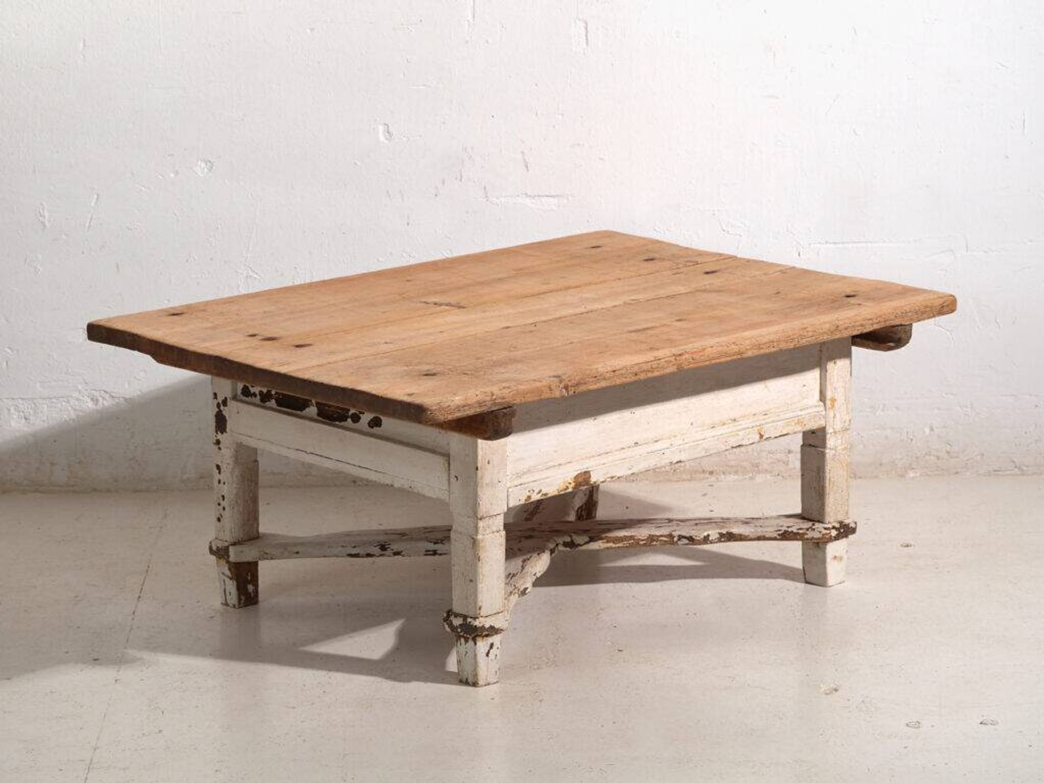Antique pine coffee table – Central Europe, circa 1900