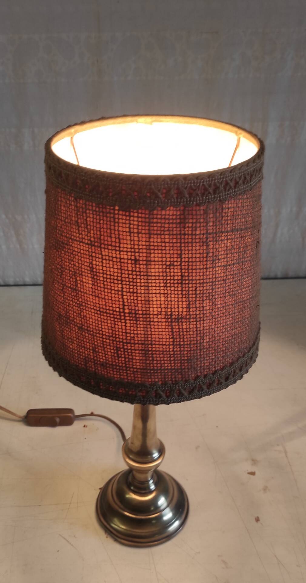 Table lamp in gilded brass and linen - mid 20th century