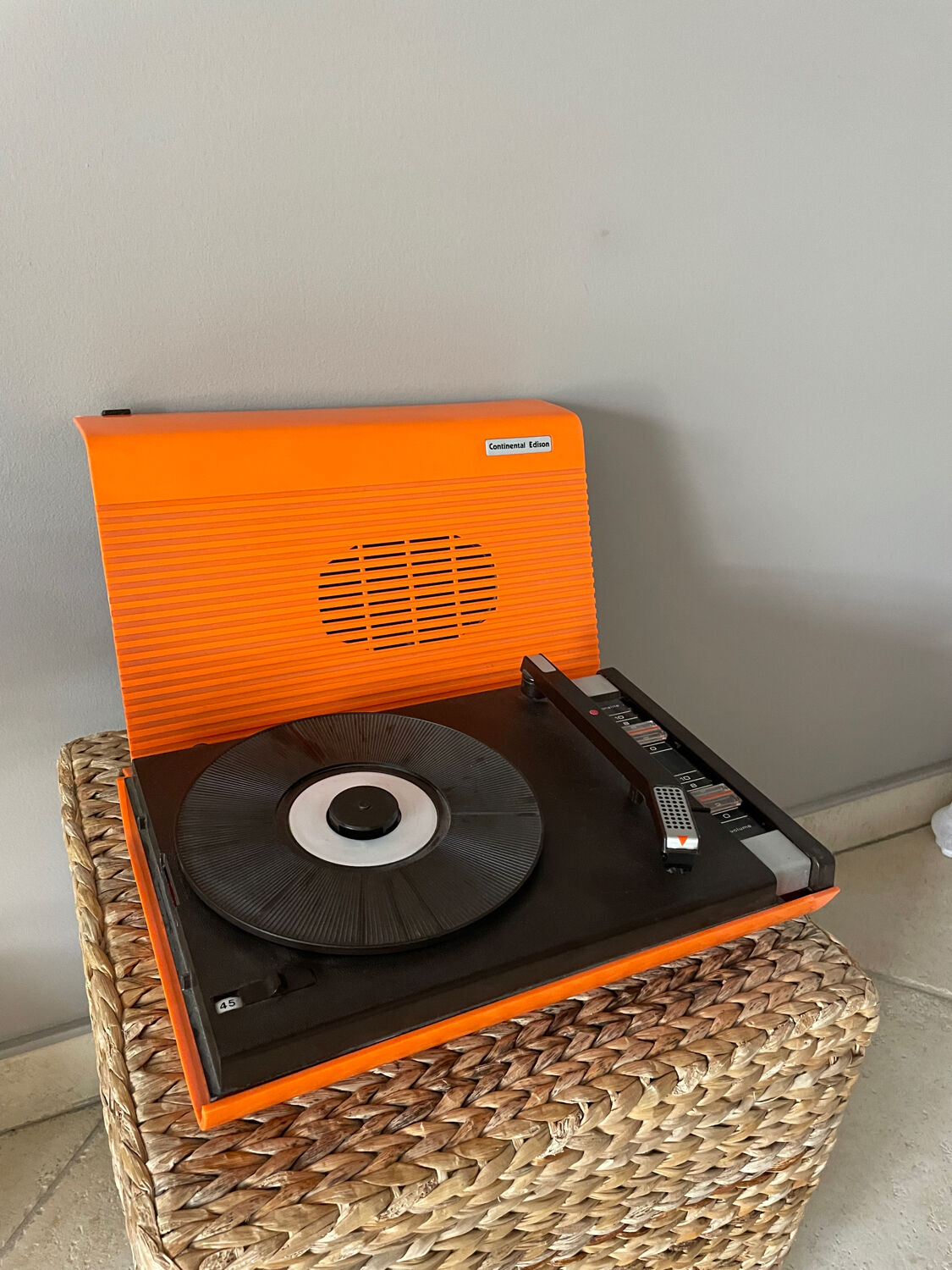 Edison continental record player