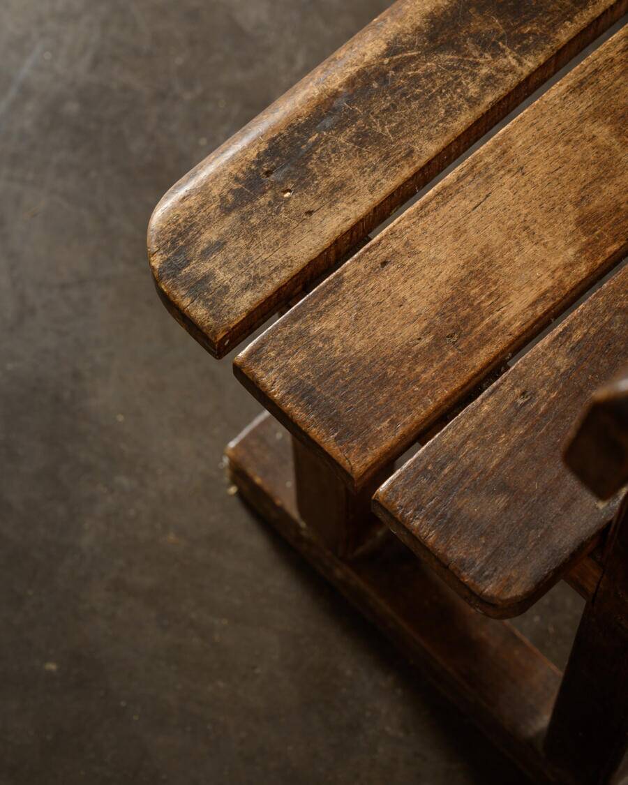 Petit banc en bois