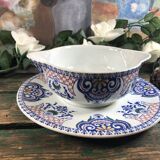 Gravy boat and its frame Gien Royal