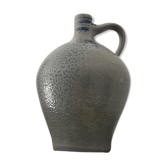 Sandstone pitcher