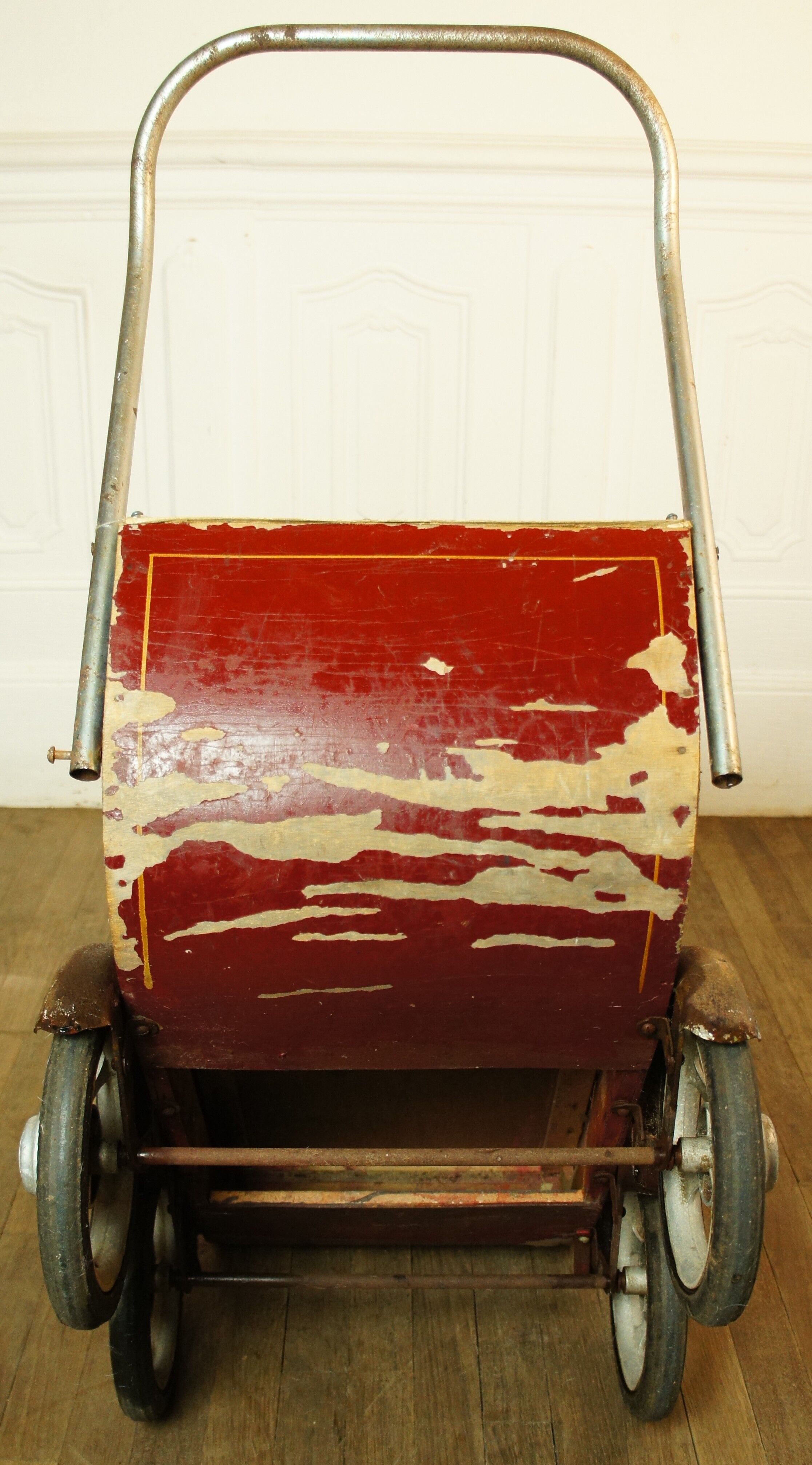 Ancient doll landau 1940