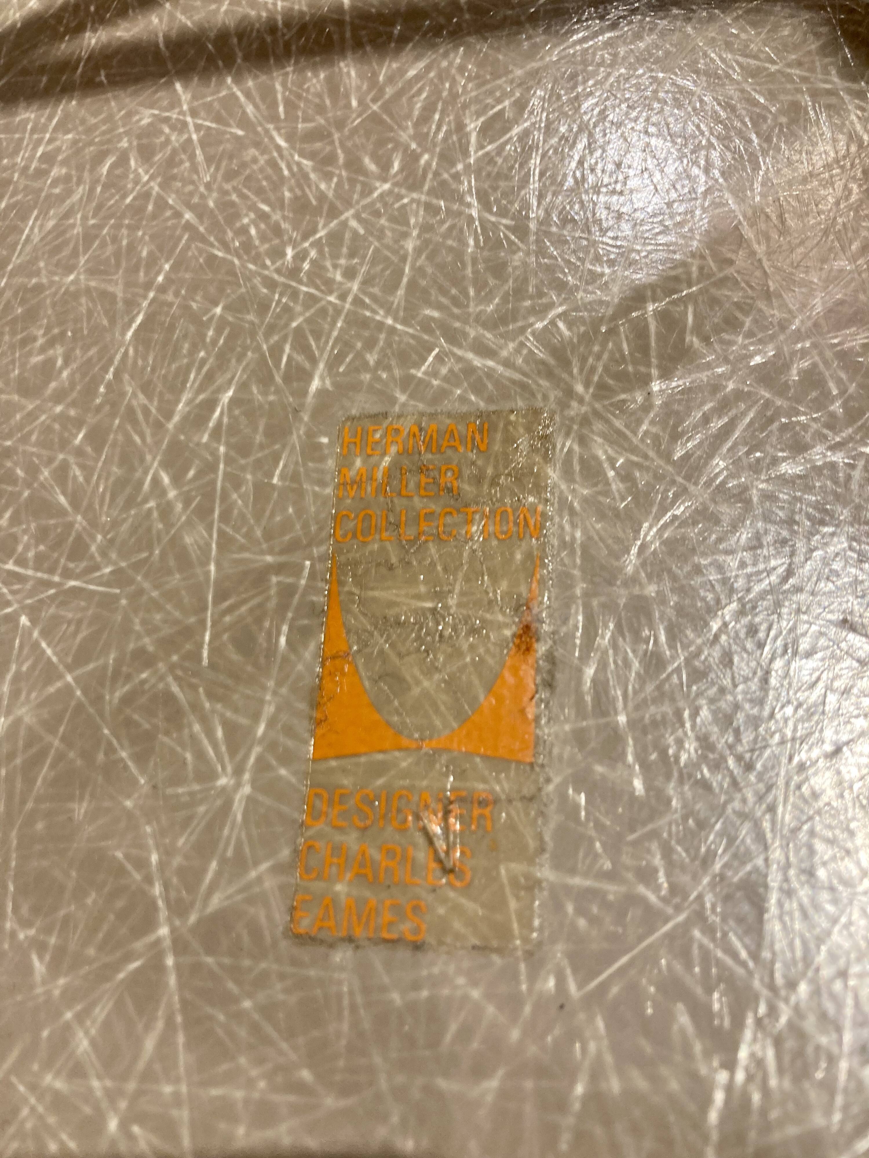 4 Eames DSW Fiberglass Chairs for Herman Miller