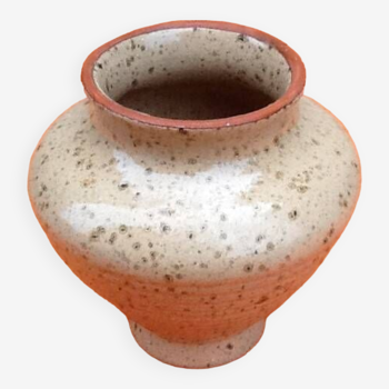 Glazed ceramic spinning top vase with speckled decor