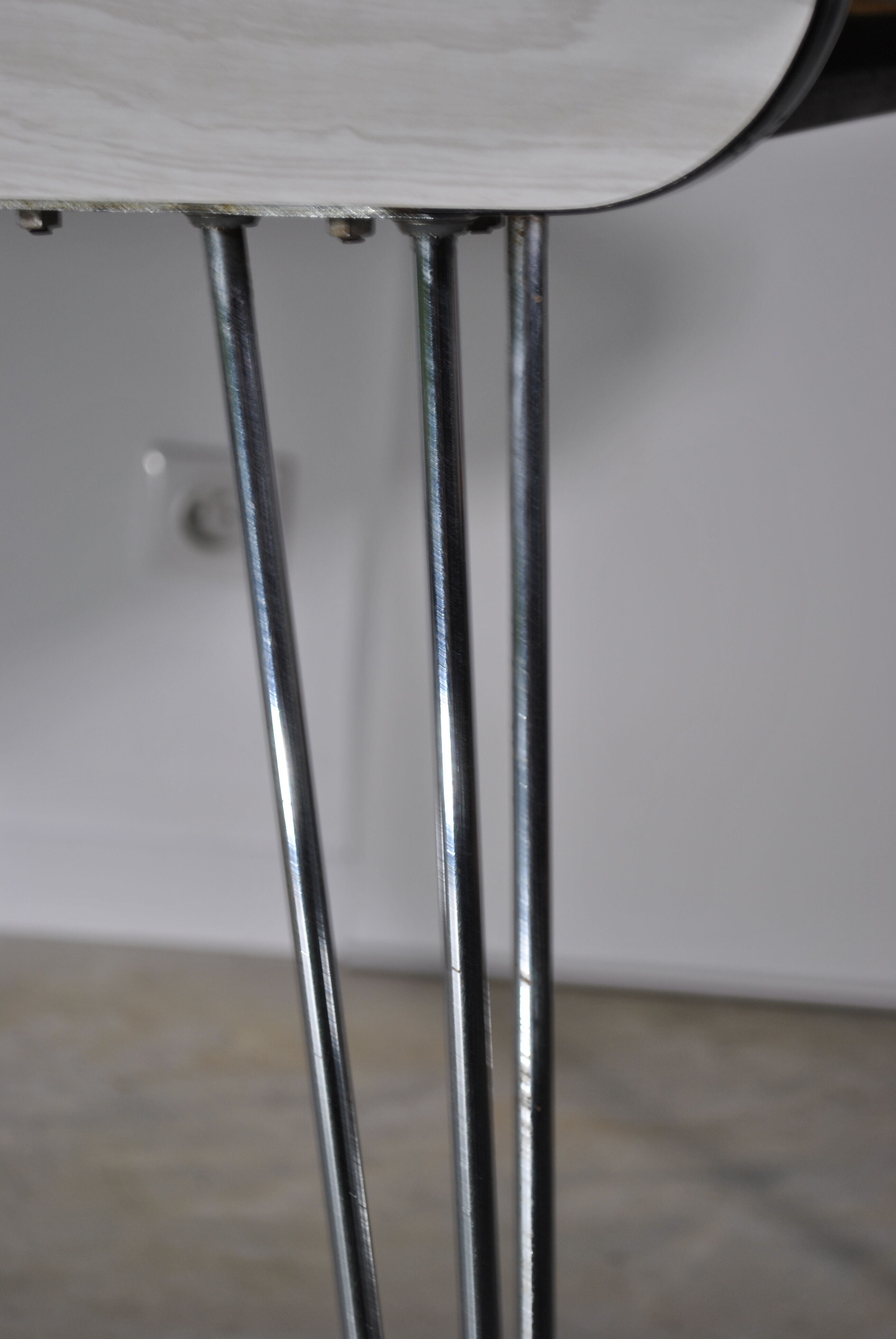 Formica 1950 table and chairs