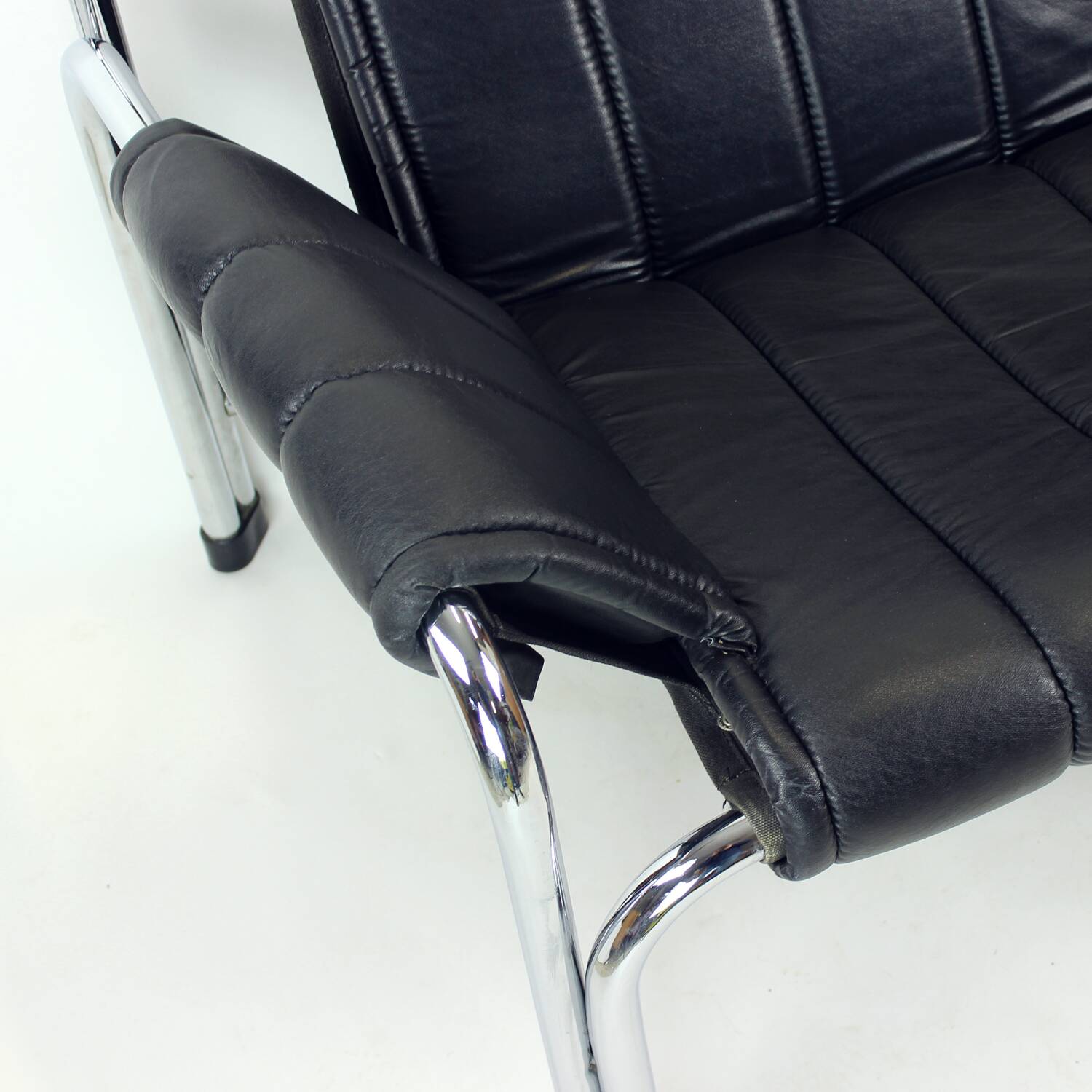 Modernist T 2403 Loveseat By Viliam Chlebo For Kodreta Myjava, Czechoslovak