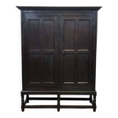 Armoire, penderie anglaise en chêne, 18ème s.
