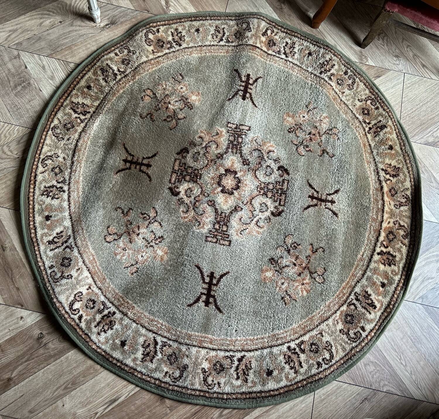 Antique round rug