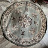 Tapis rond ancien