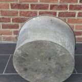 Zinc bucket