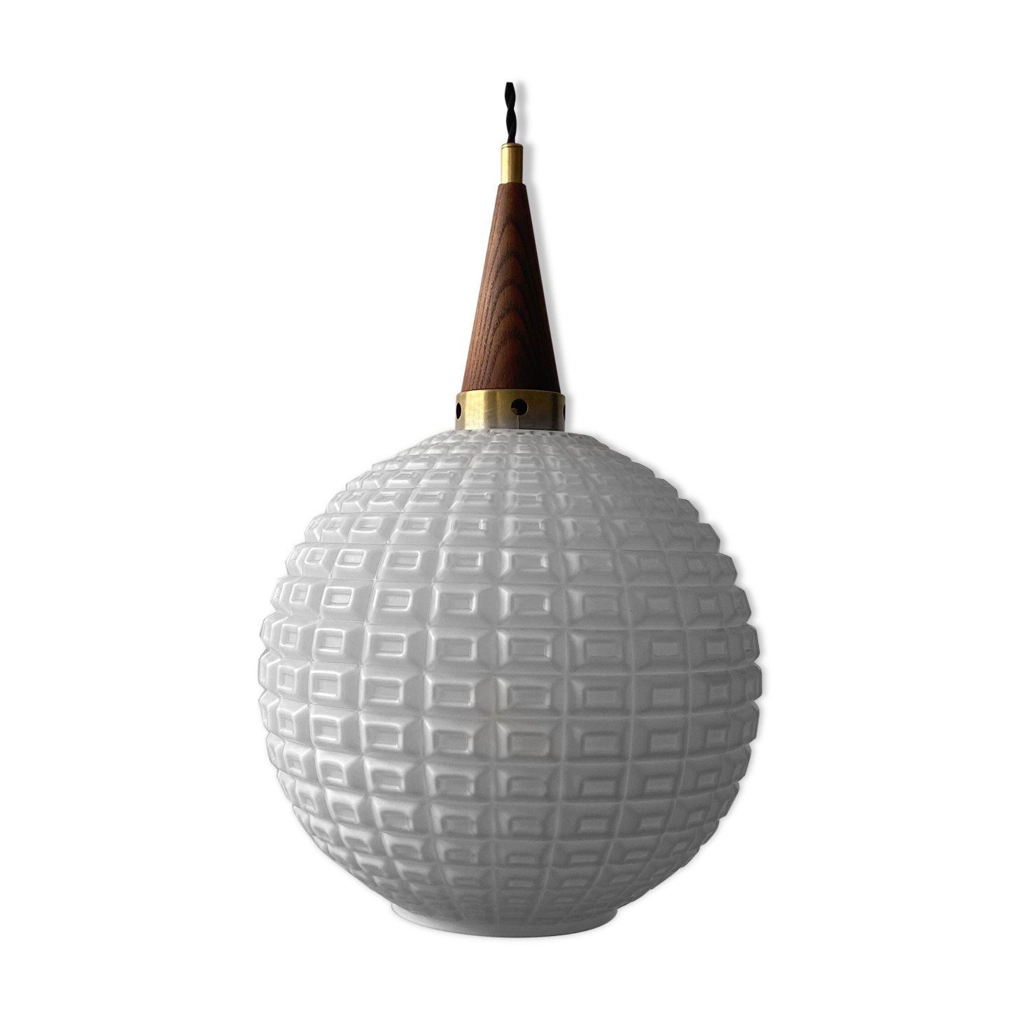 Scandinavian pendant lamp