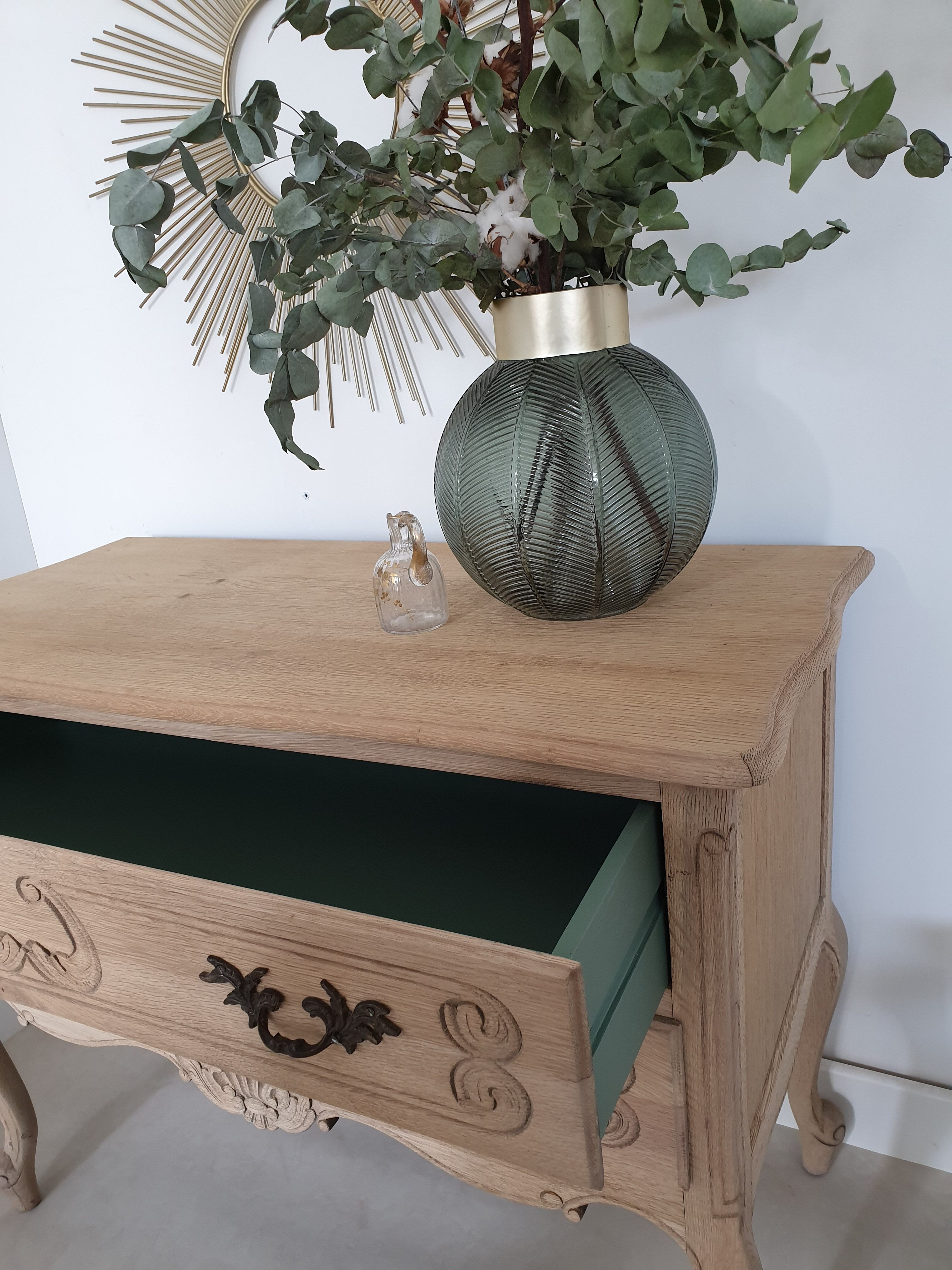 Raw oak style commodus