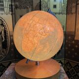 Globe terrestre lumineux