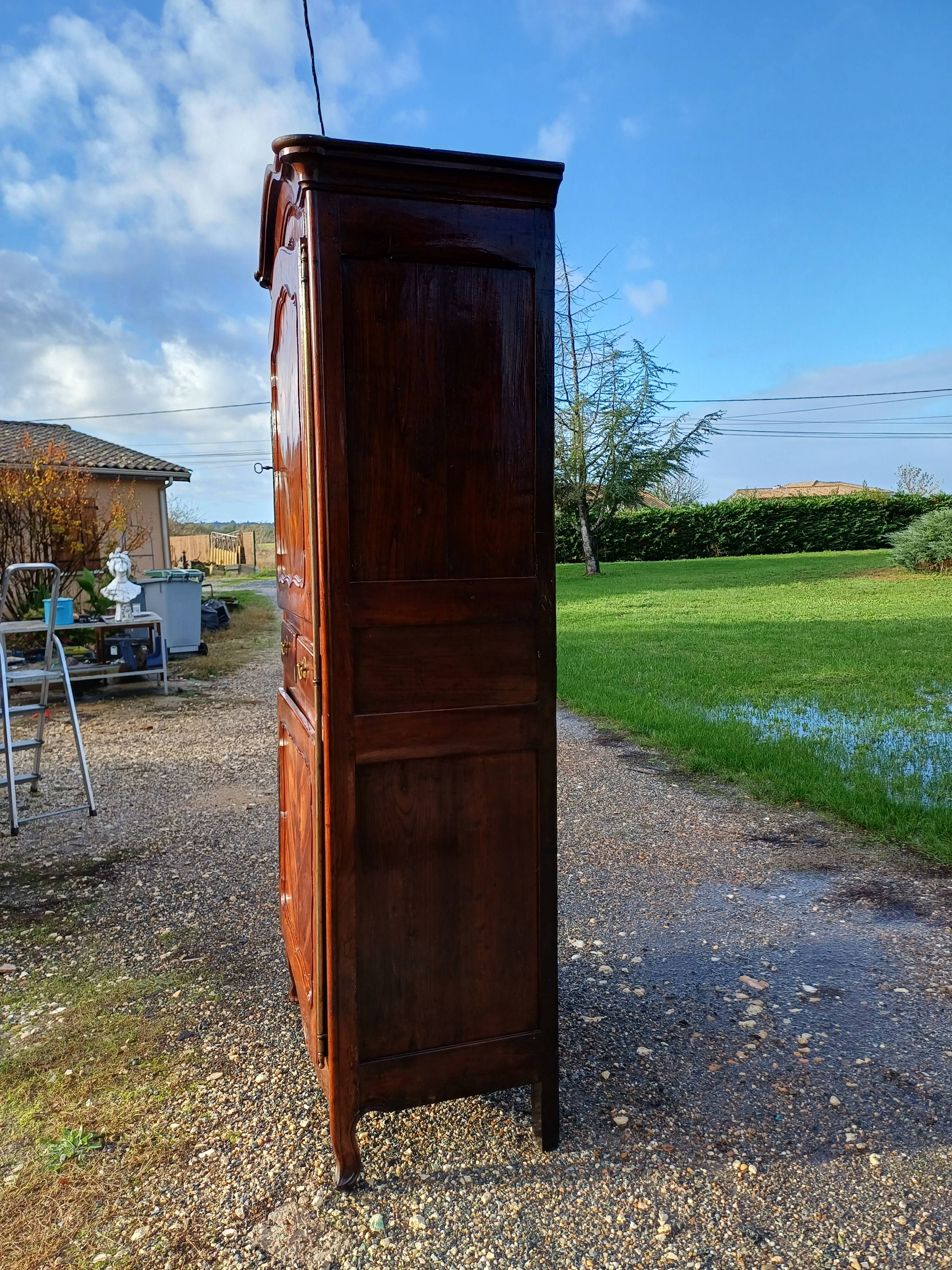 19th century walnut wardrobe with 2 doors and 2 drawers