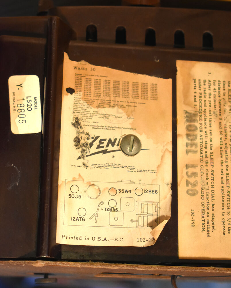 American radio 1954 (midget) Zenith radio corp.