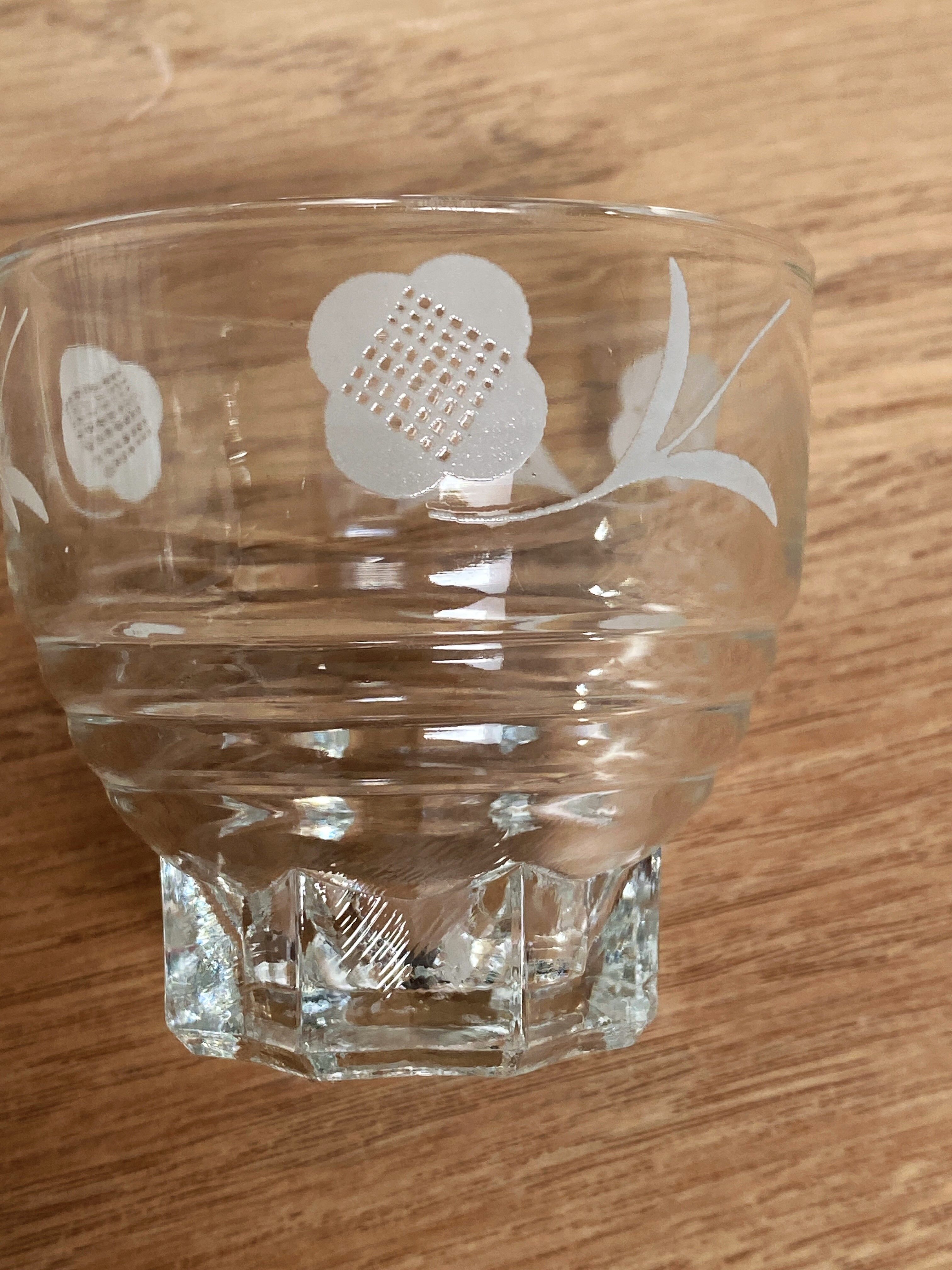 6 silkscreened vintage glasses