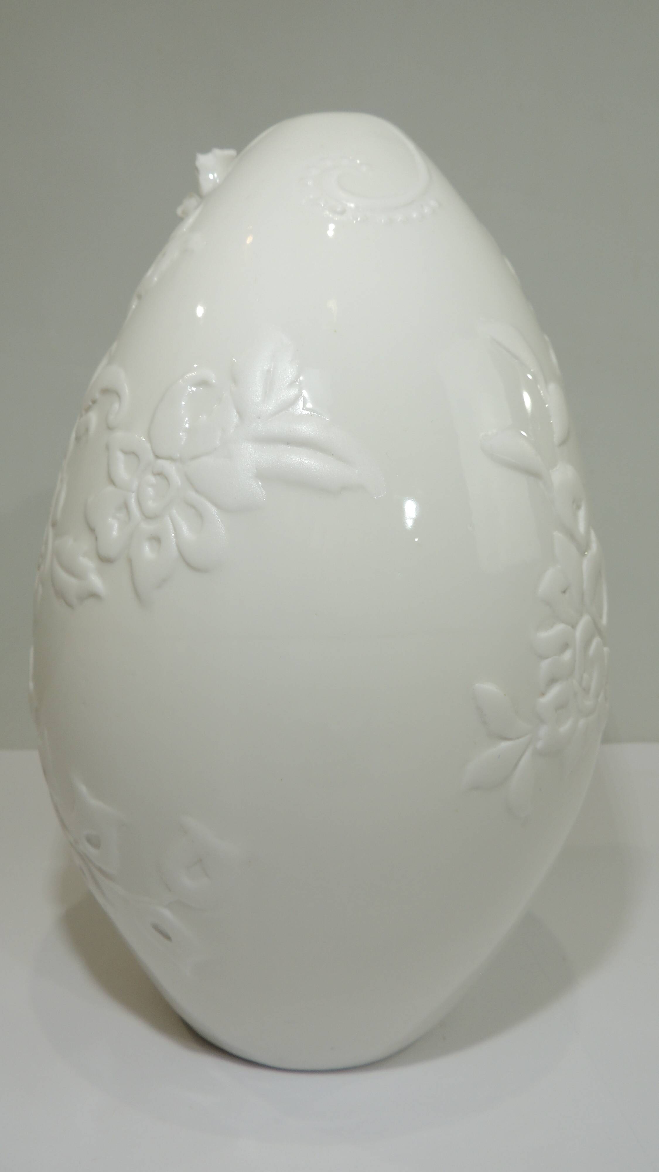 Slush porcelain vase / vintage