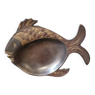 Empty cup ashtray pocket in vintage metal fish shape