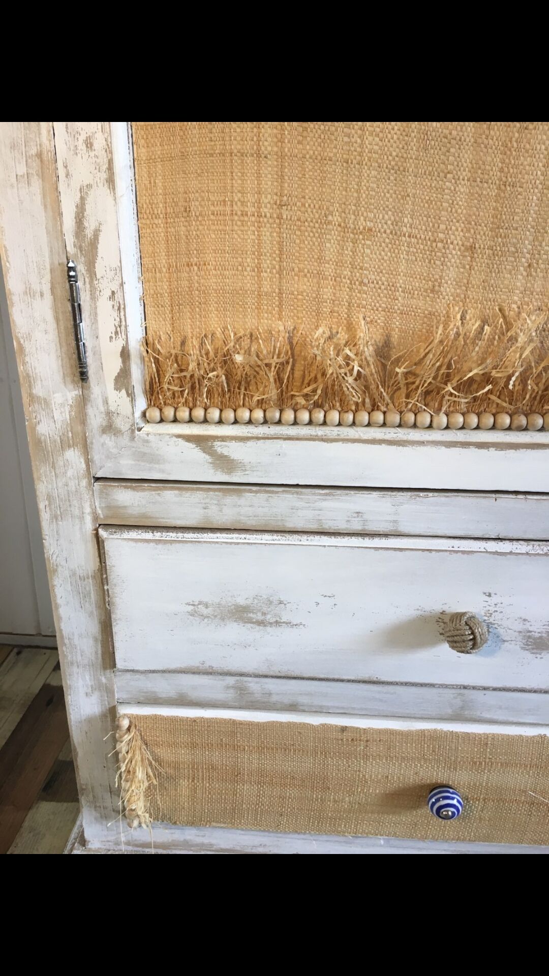 "Kenya", hosier / cabinet two drawers