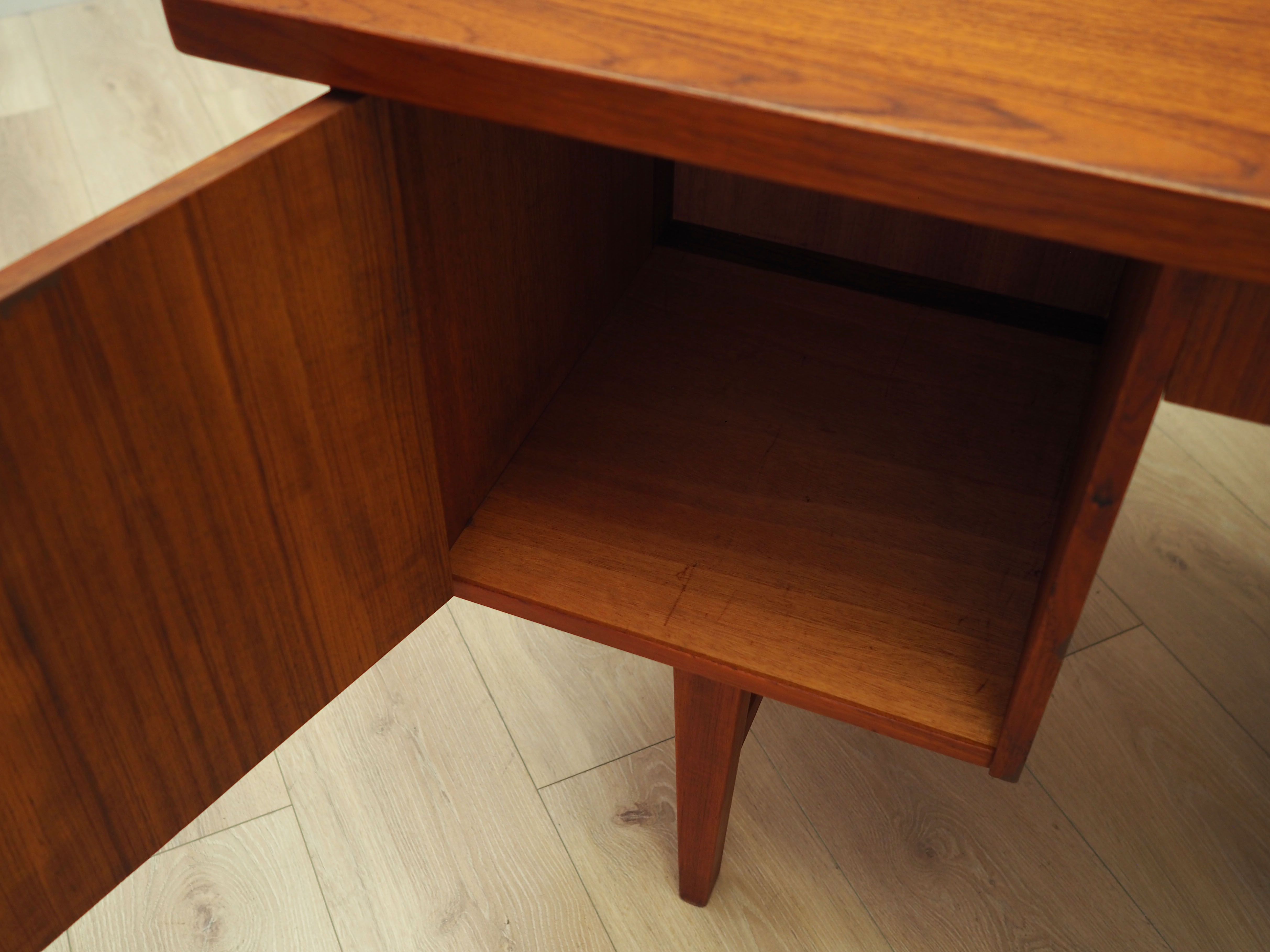 Teak desk, Danish design, 1970s, production: Denmark