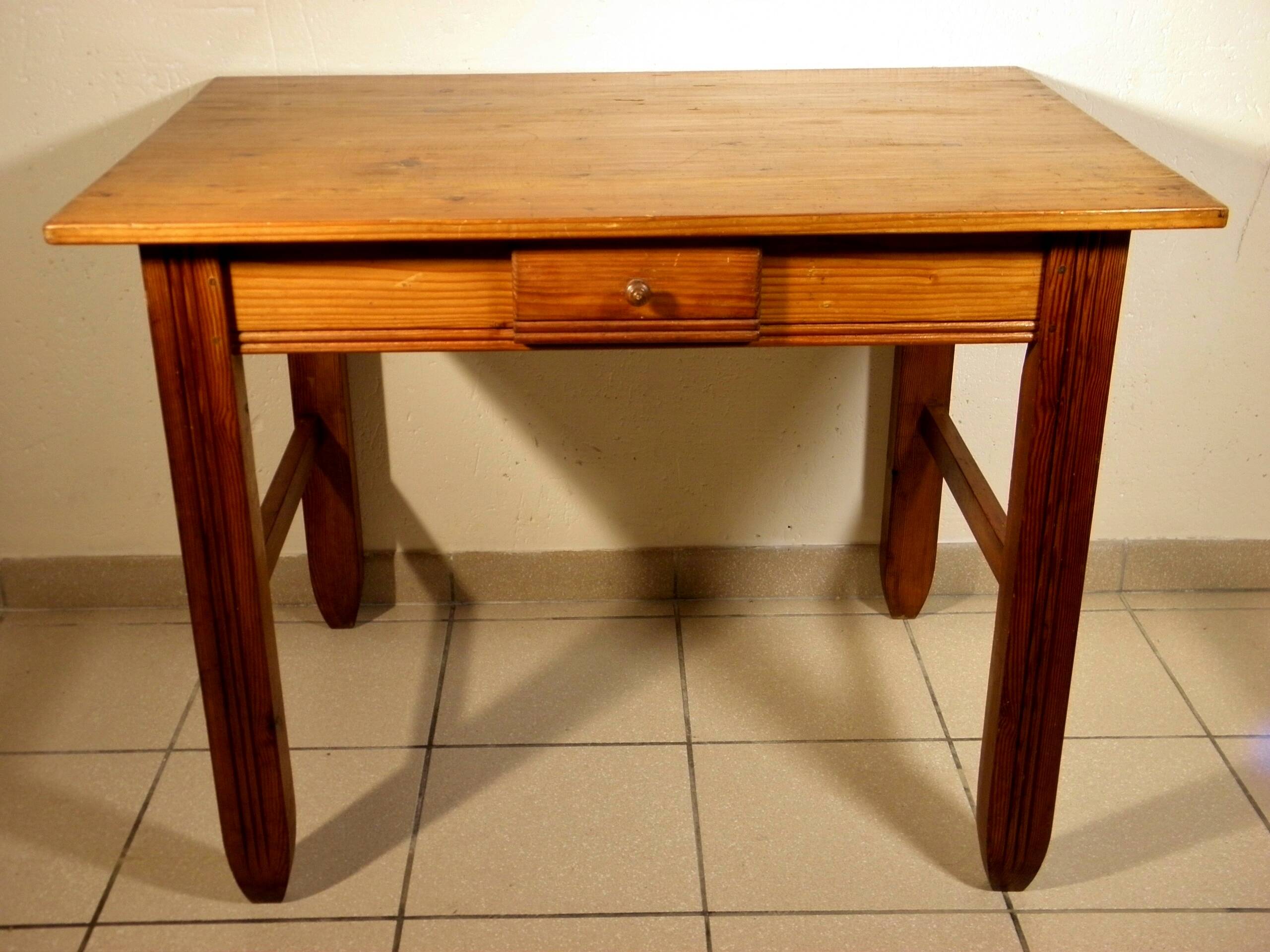 Pine farmhouse table