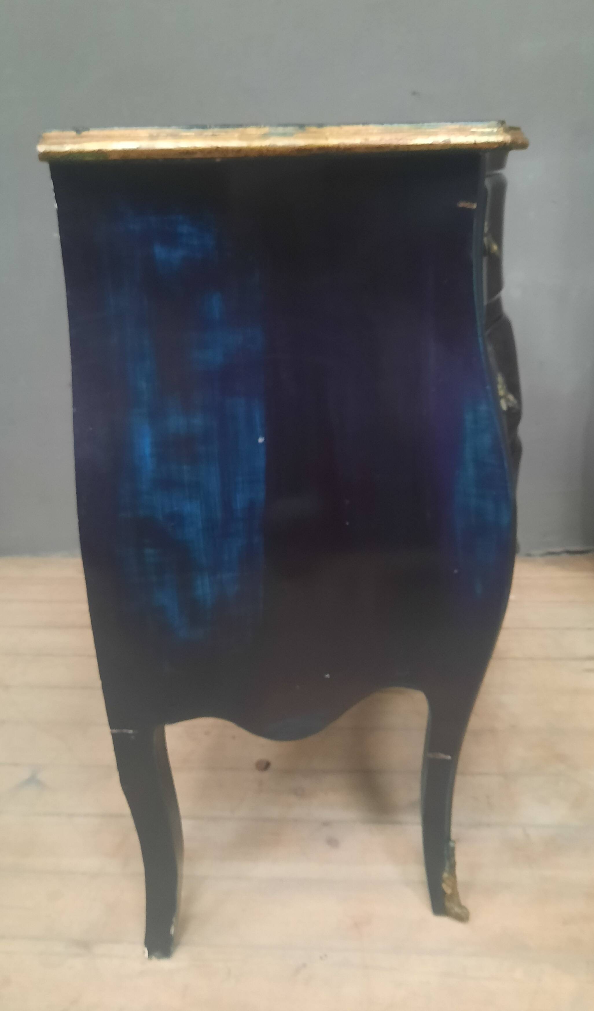 Commode de style Louis XV  laquée  bleu/noir