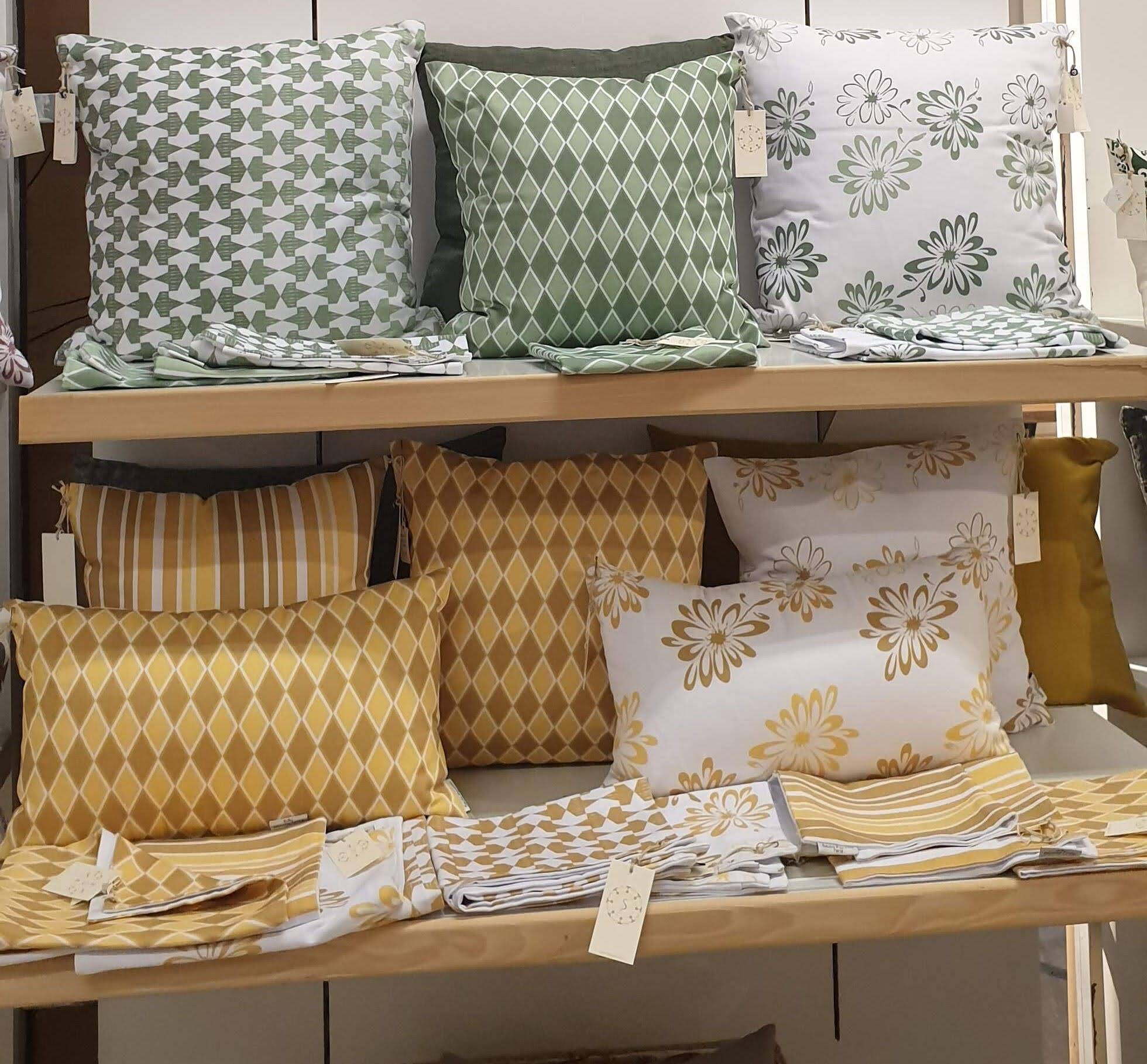 Housse de coussin motif géométrique ambre - 40 x 40