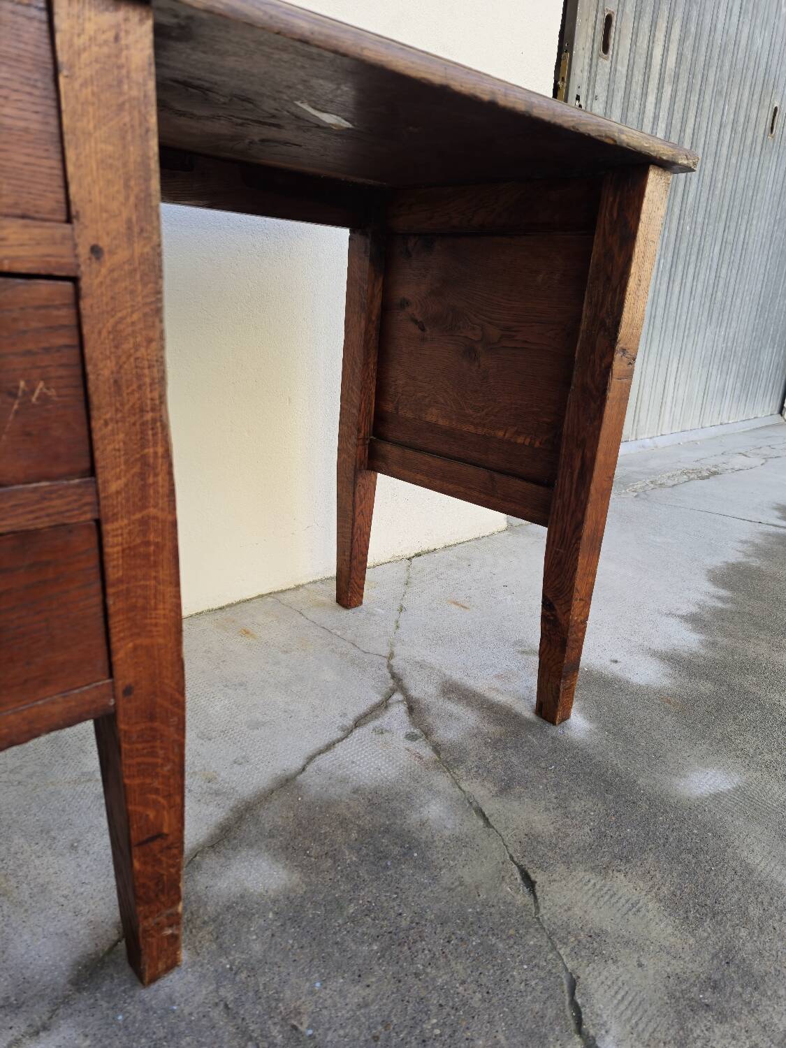 Antique solid oak desk from the 1900s