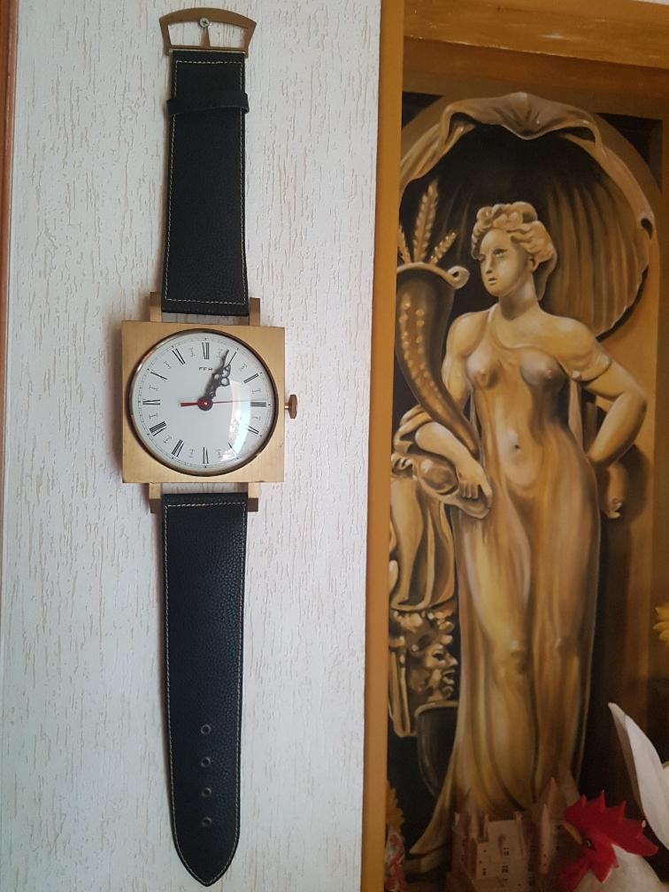 Pendule FFR forme montre