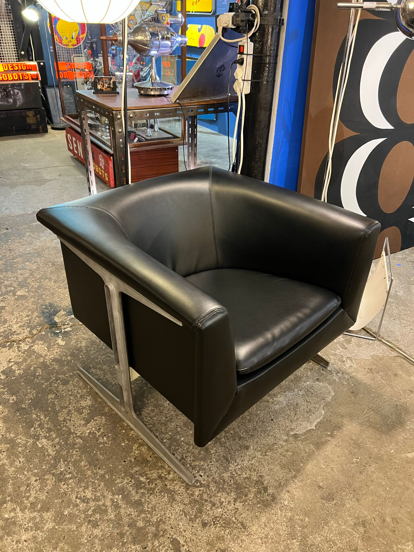 Geoffrey Harcourt armchair Artifort