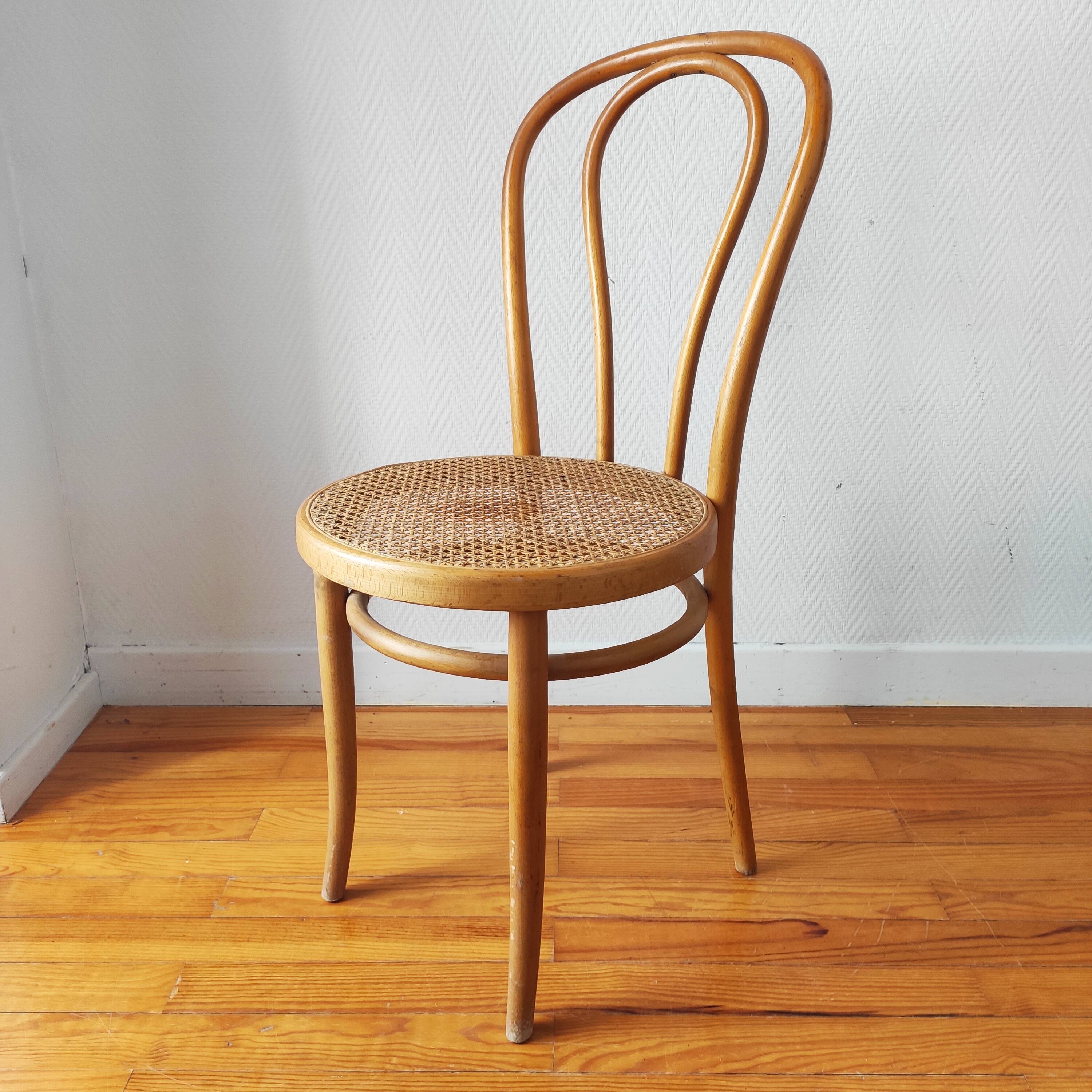 Chaise bistrot vintage assise en cannage