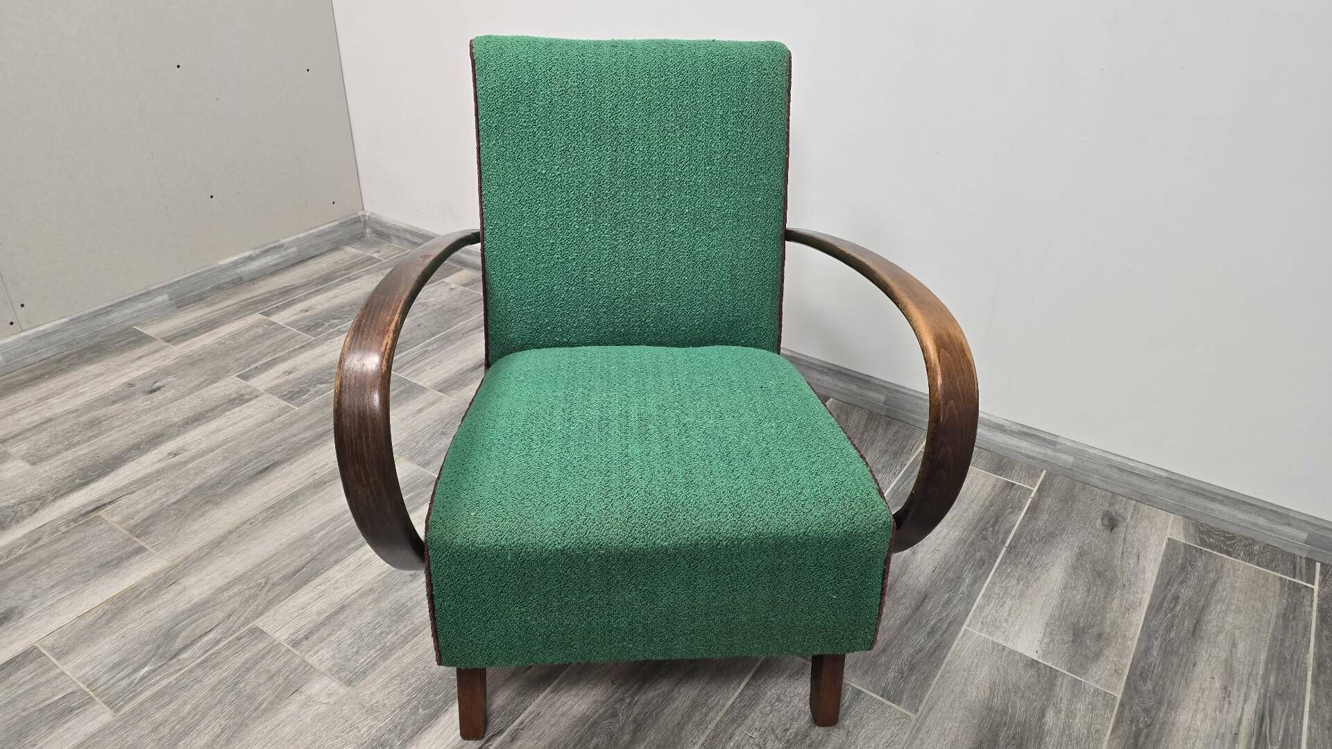 Art Deco Lounge Chair from Jindrich Halabala