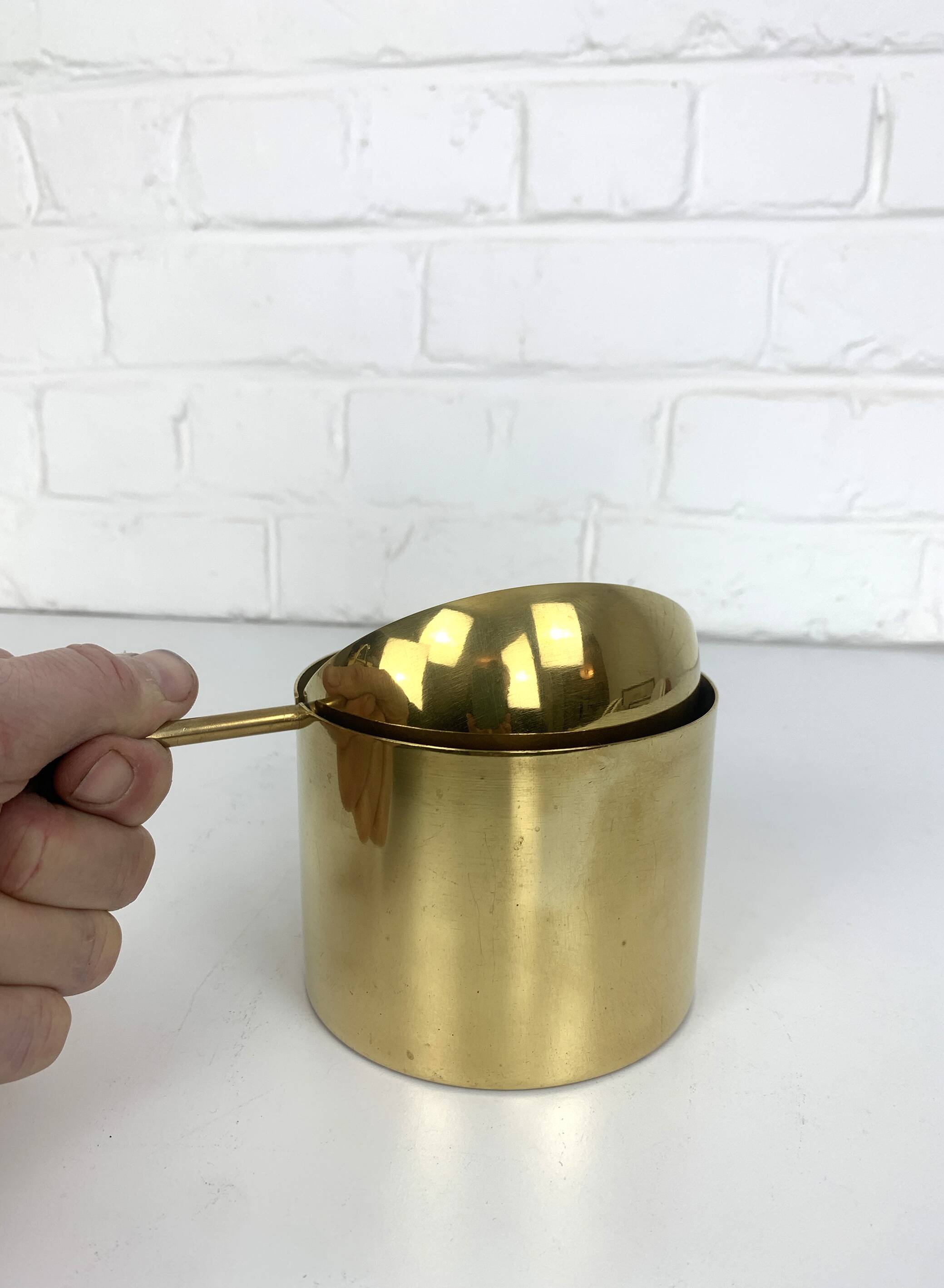 Ashtray Arne Jacobsen Ashtray Stelton SAS Hotel brass brass Mid century