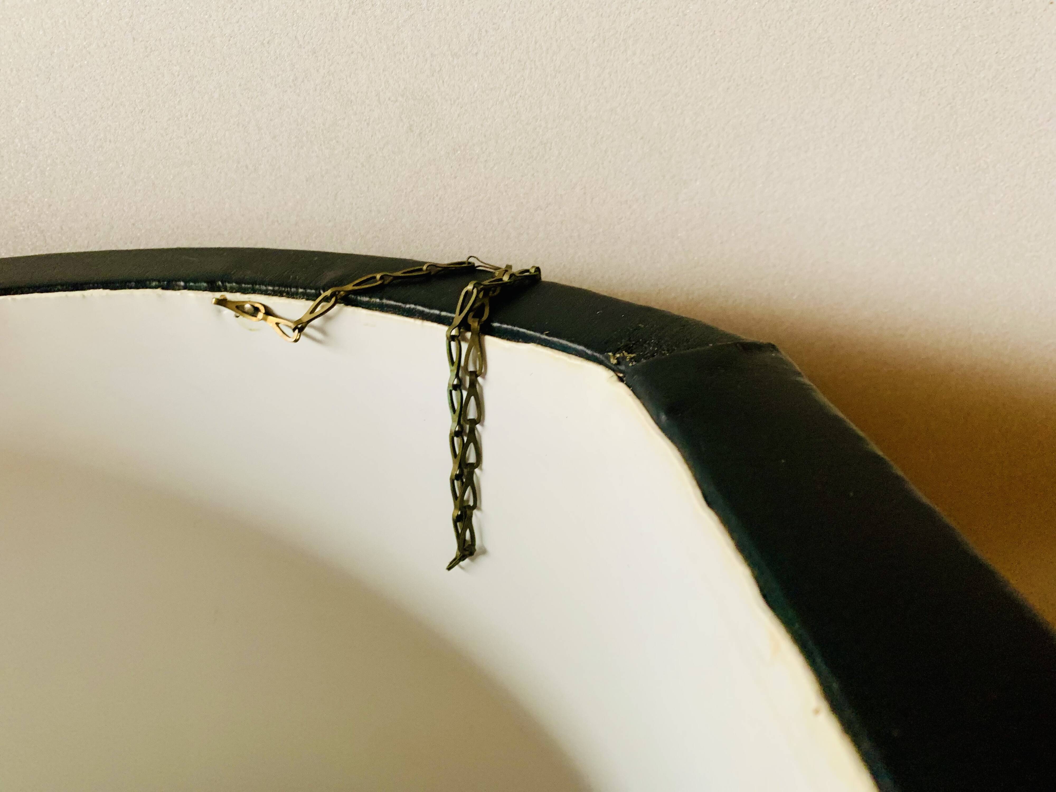 Vintage moumoute chest pouf